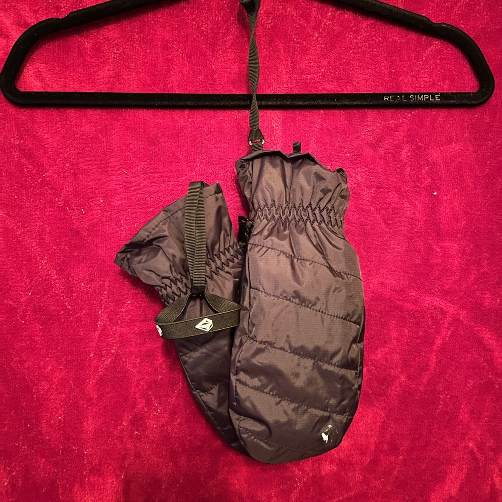 Volcom puffer mittens